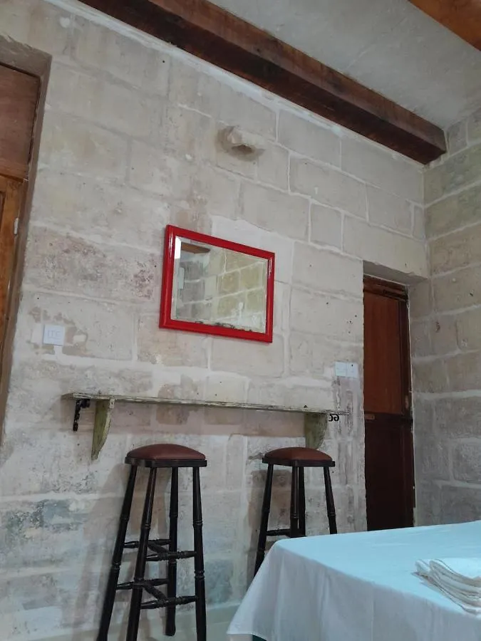 Limestone Sun Suites Sliema Bed & Breakfast